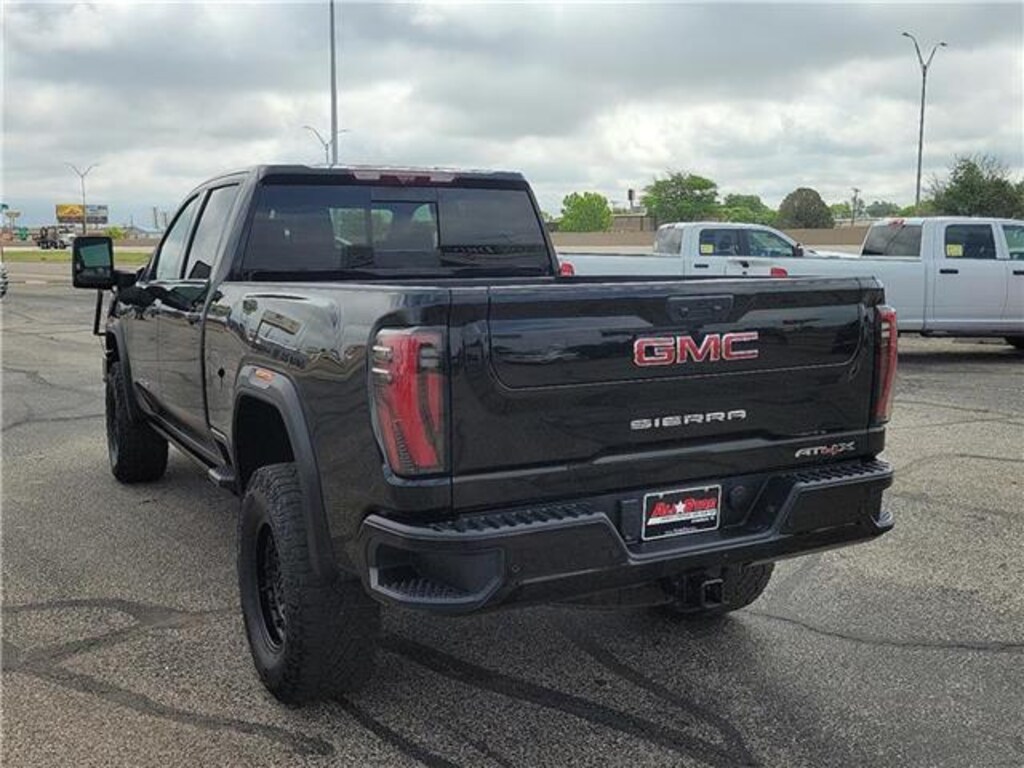 Used 2024 GMC Sierra 2500HD AT4X 4x4 Crew Cab 6.75 ft. box 159 in. WB