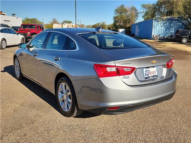 2024 Chevrolet Malibu 1LT photo 3