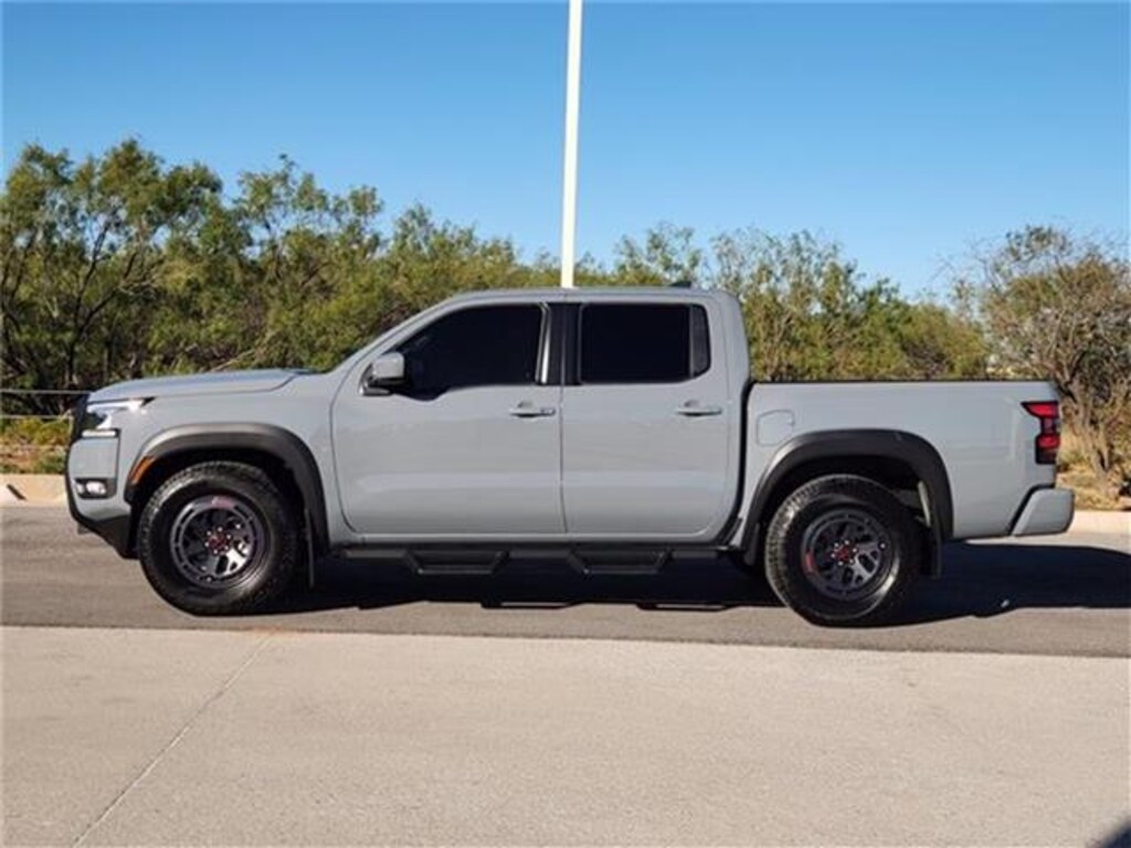 Used 2025 Nissan Frontier PRO-X 4x2 Crew Cab 5 ft. box 126 in. WB