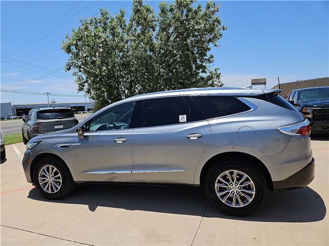 2024 Buick Enclave Premium photo 2