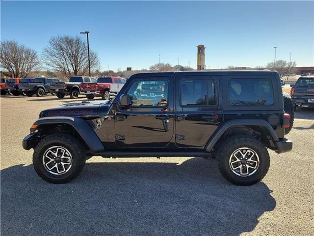Used 2024 Jeep Wrangler Rubicon 4x4