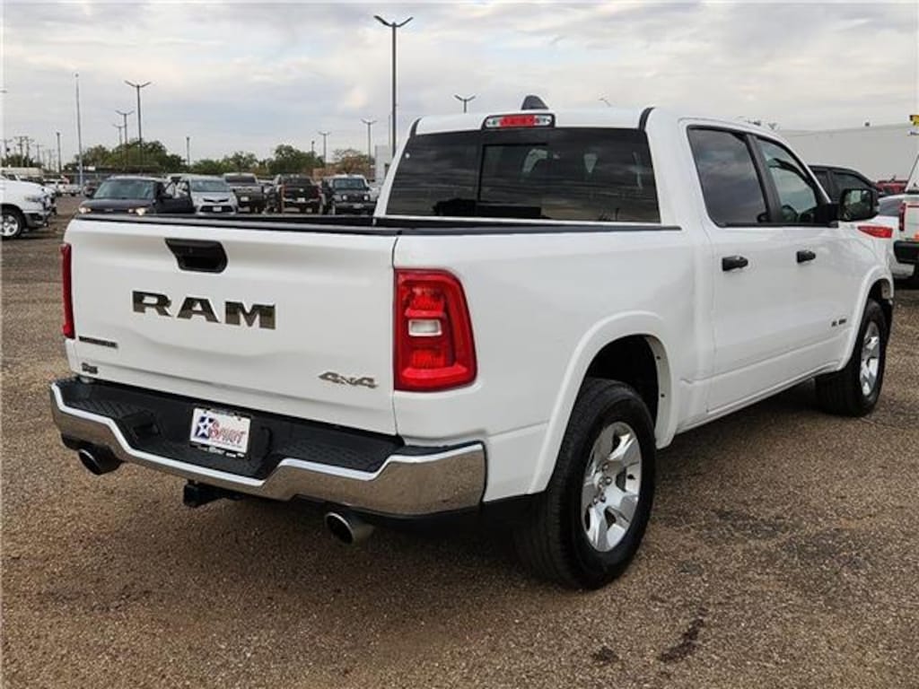 Used 2025 RAM 1500 Big Horn/Lone Star 4x4 Crew Cab 144.5 in. WB
