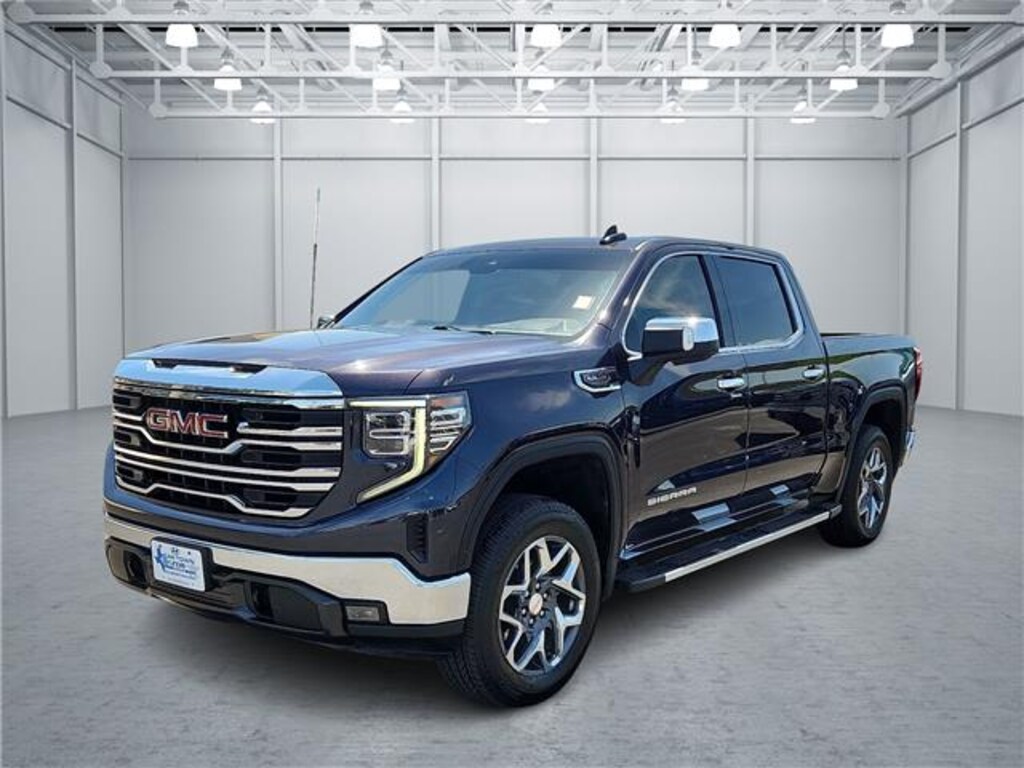 Used 2022 GMC Sierra 1500 SLT 4x2 Crew Cab 5.75 ft. box 147.4 in. WB