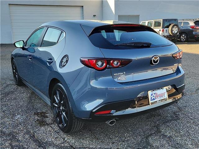 2024 Mazda Mazda3 2.5 s Carbon Hatchback photo 3