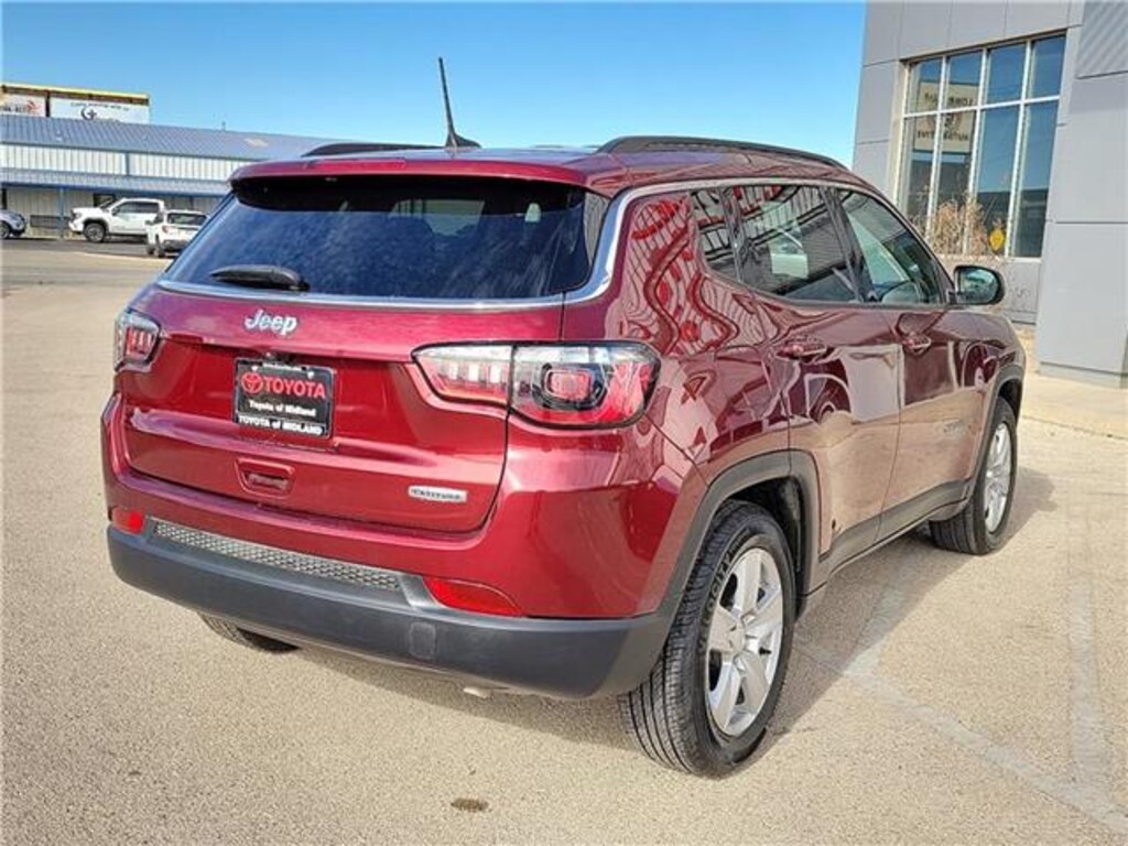 Used 2022 Jeep Compass Latitude Front-Wheel Drive