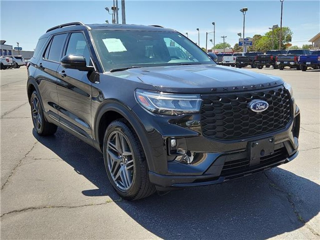 Used 2025 Ford Explorer ST-Line 4x4