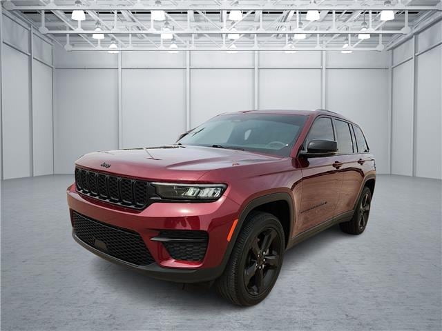 Used 2024 Jeep Grand Cherokee Altitude 4x4