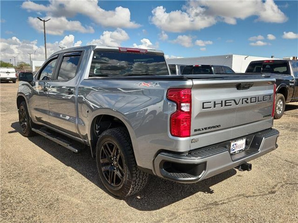 Used 2024 Chevrolet Silverado 1500 Custom 4x4 Crew Cab 5.75 ft. box 147.4 in. WB