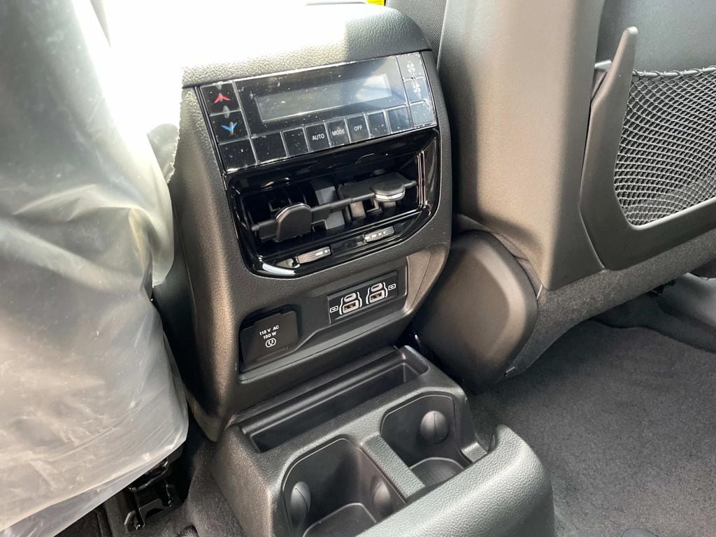 2025 Jeep Grand Cherokee L Altitude - Photo 9