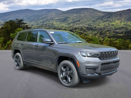 2025 Jeep Grand Cherokee Laredo Sport Utility