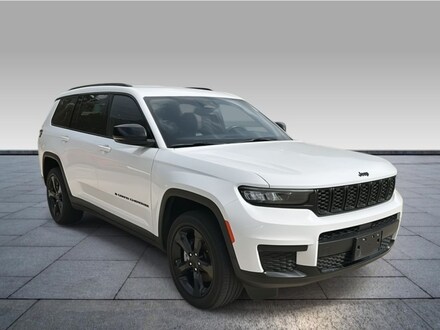 2023 Jeep Grand Cherokee L Laredo SUV