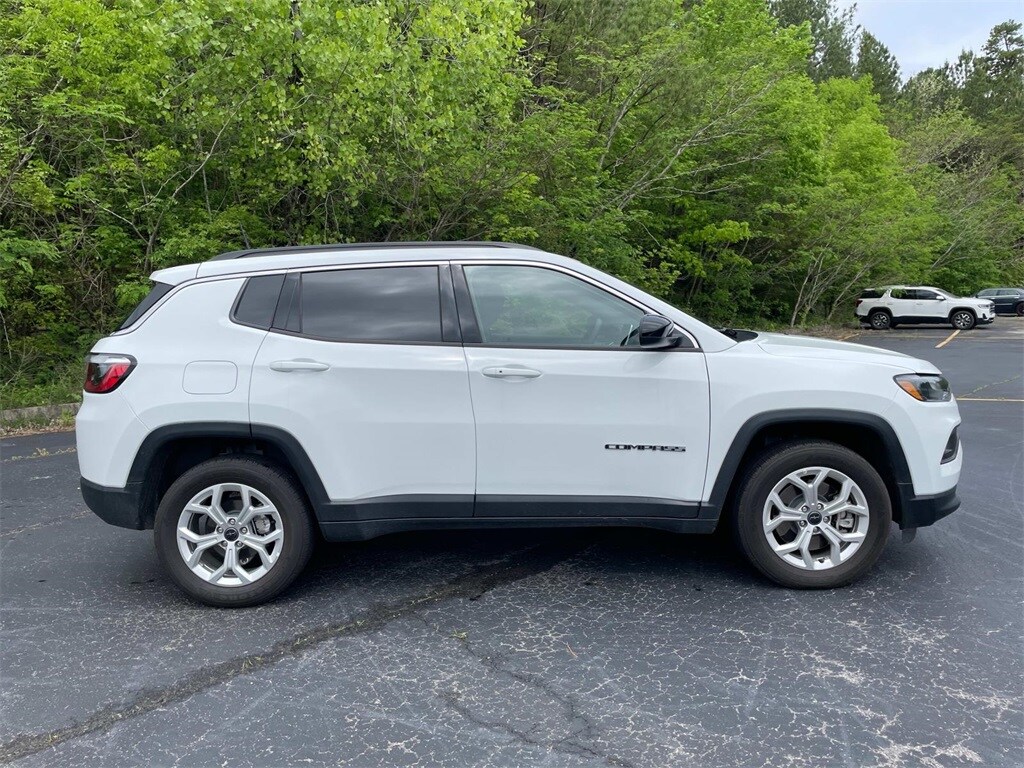 New 2025 Jeep Compass Latitude Sport Utility