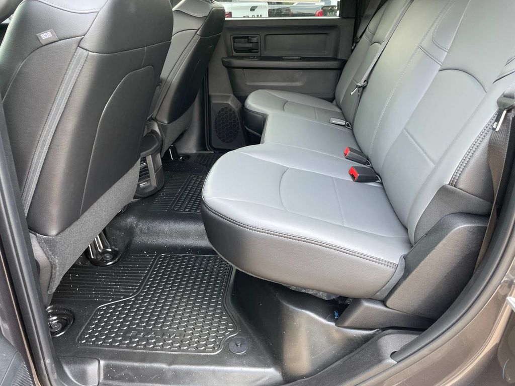 2025 RAM 2500 Tradesman - Photo 8