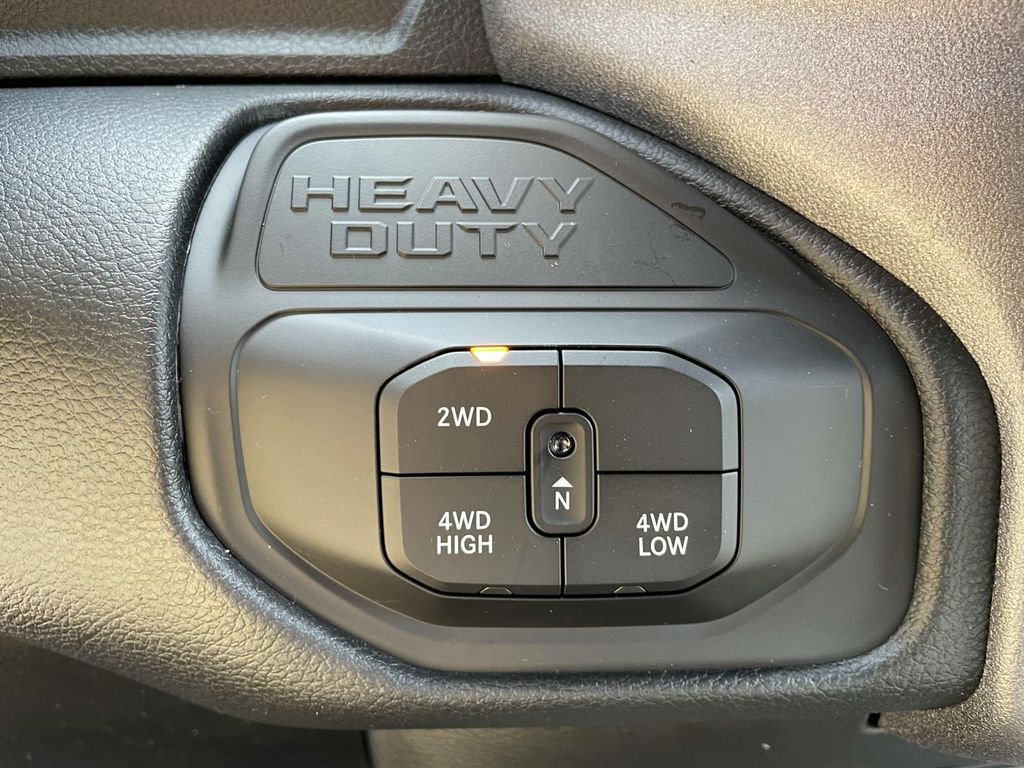 2025 RAM 2500 Tradesman - Photo 11