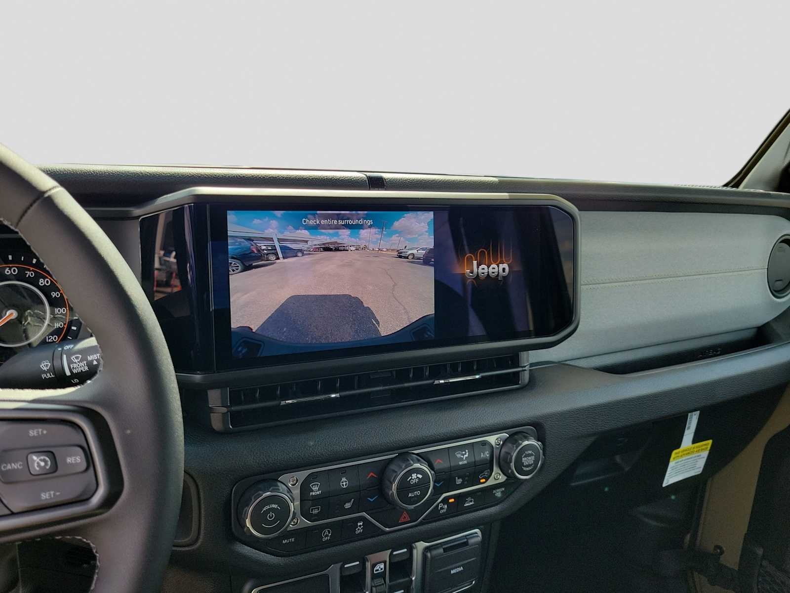 Thumbnail: 2025 Jeep Gladiator - 20