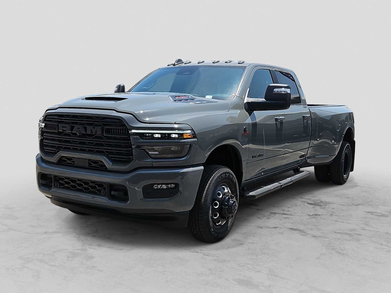 2026 RAM 3500 Laramie 4X4 Crew Cab LWB's photo
