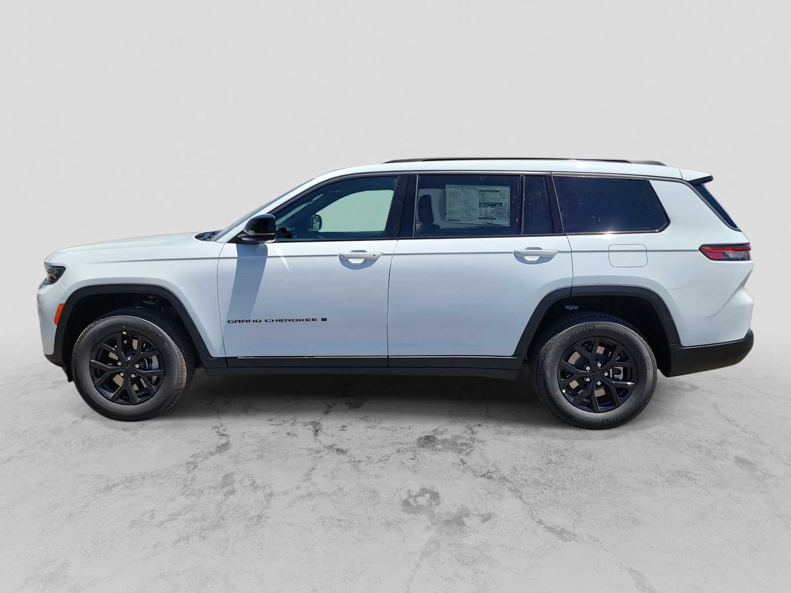 Thumbnail: 2026 Jeep Grand Cherokee L - 3