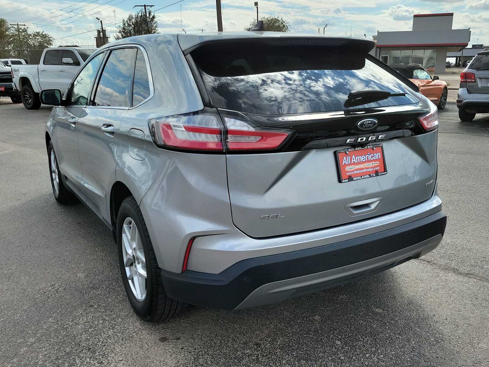 2024 Ford Edge SEL photo 4