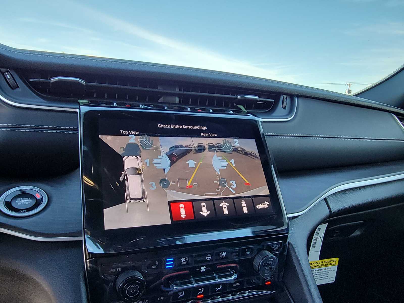 Thumbnail: 2024 Jeep Grand Cherokee - 20