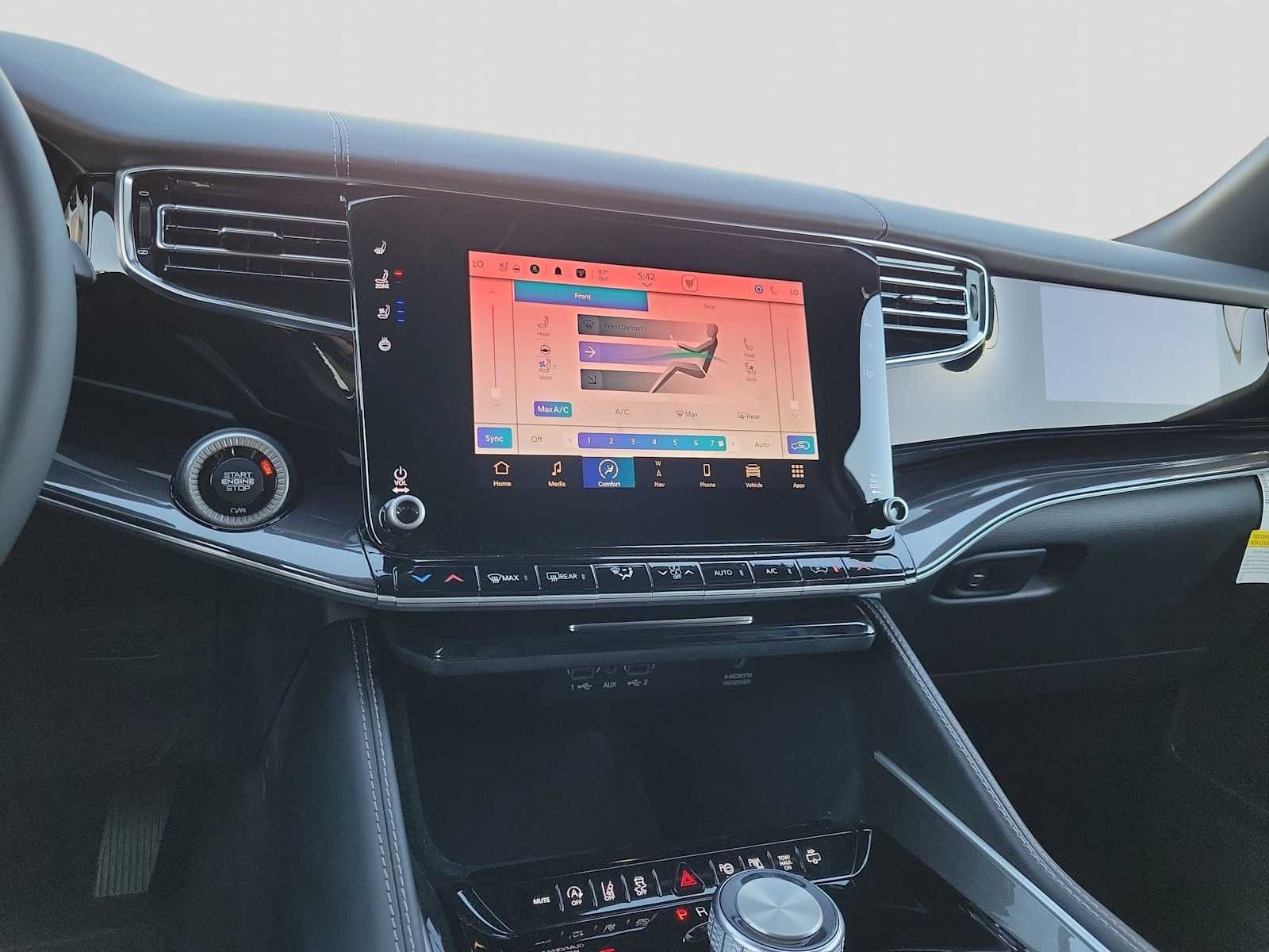 Thumbnail: 2024 Jeep Wagoneer - 21