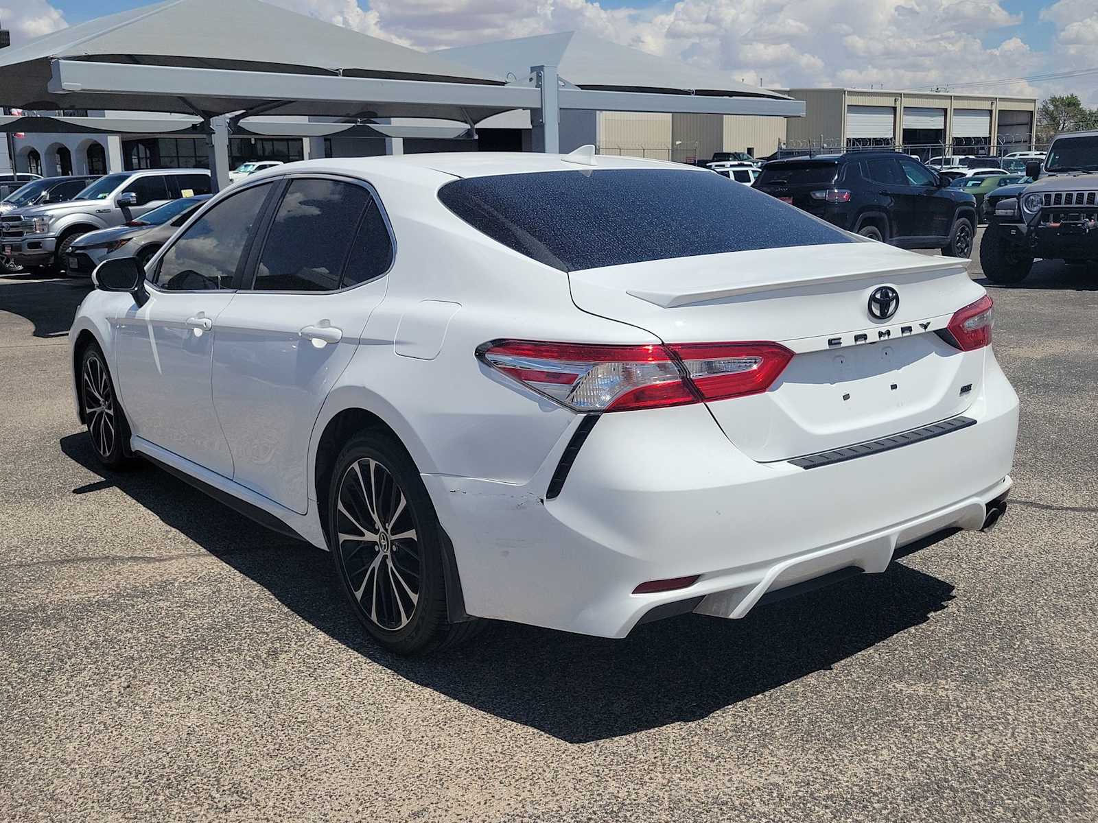 Thumbnail: 2020 Toyota Camry - 4