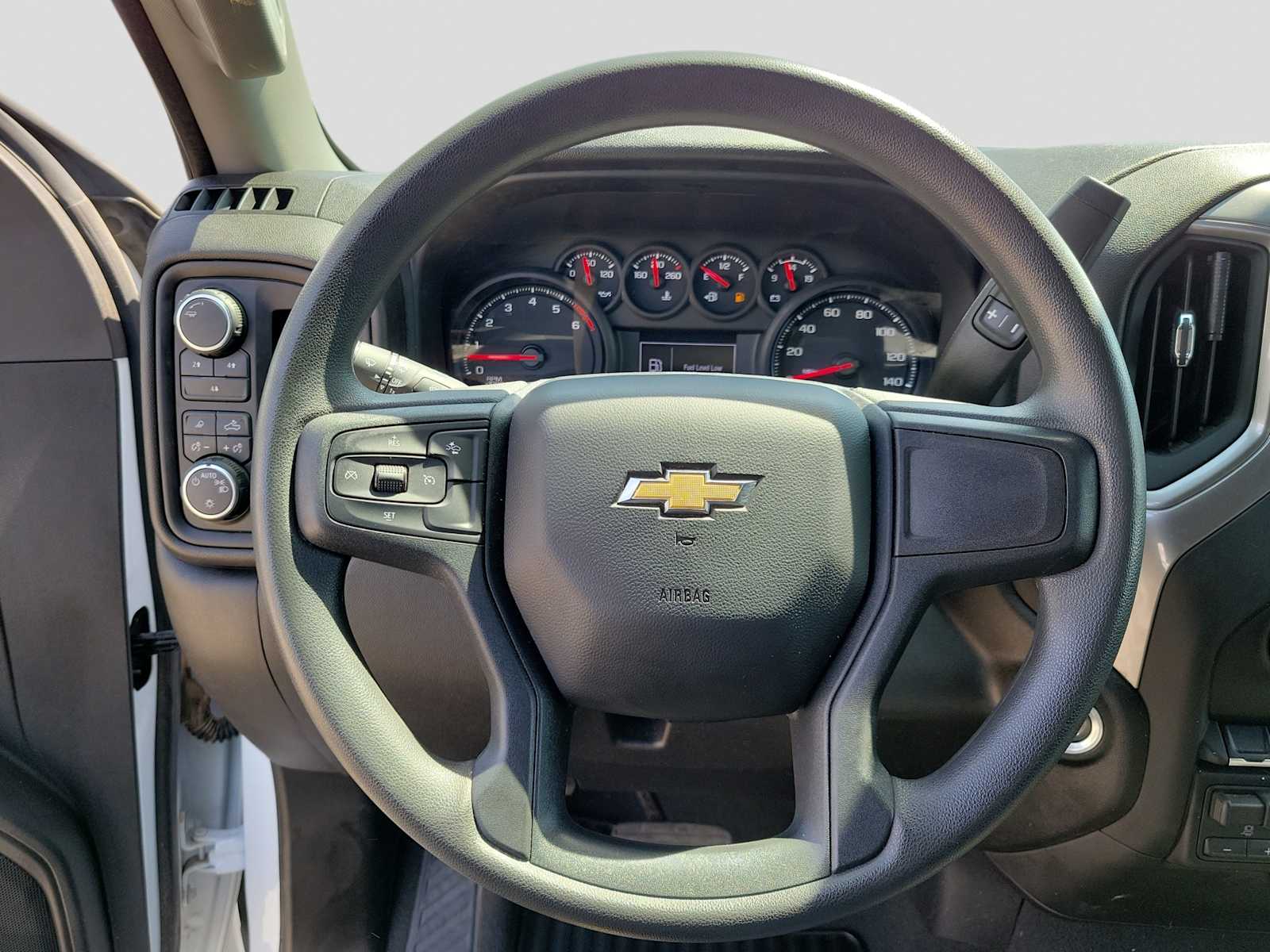 Thumbnail: 2025 Chevrolet Silverado 2500 - 15