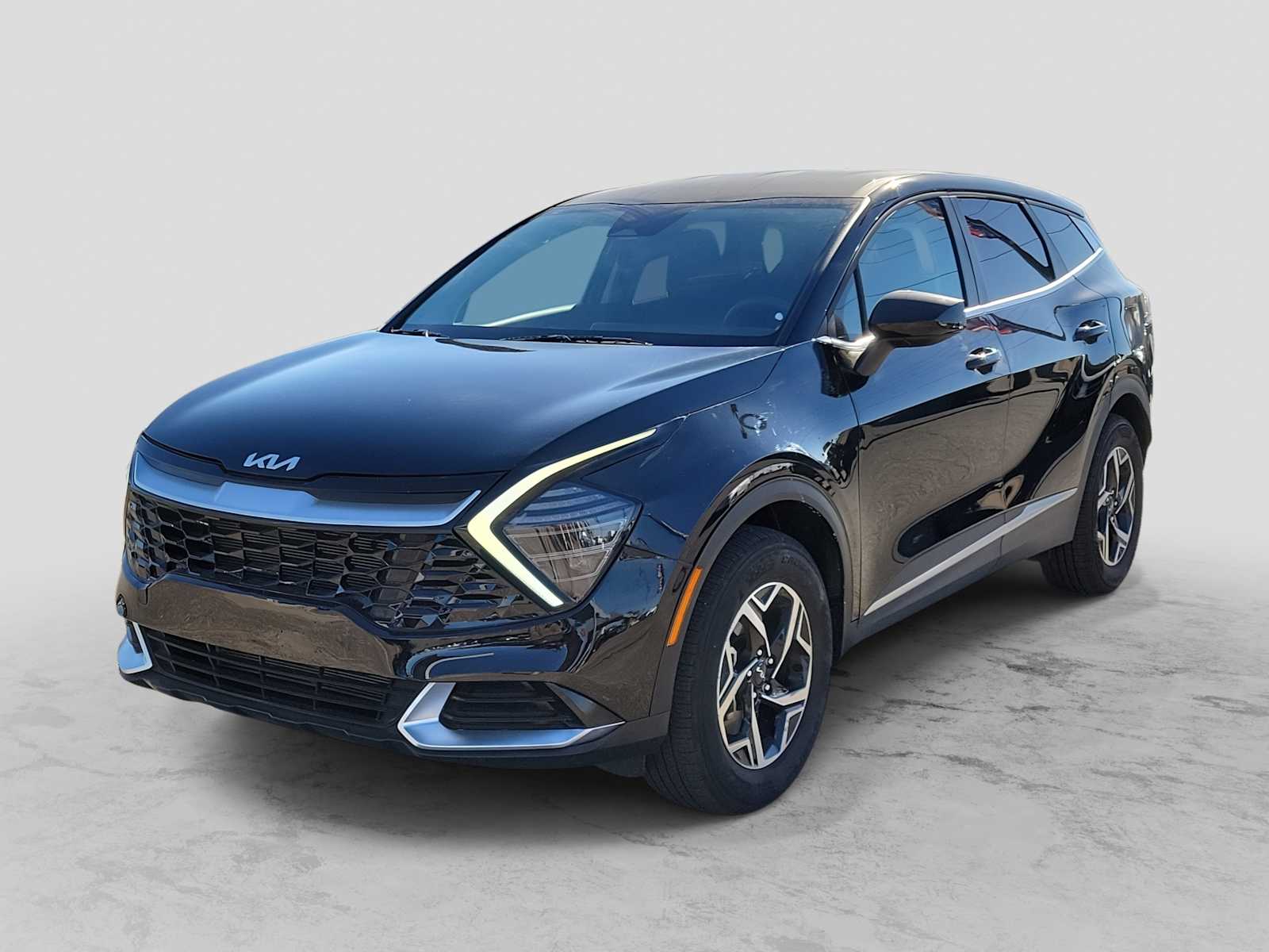 2025 Kia Sportage LX's photo