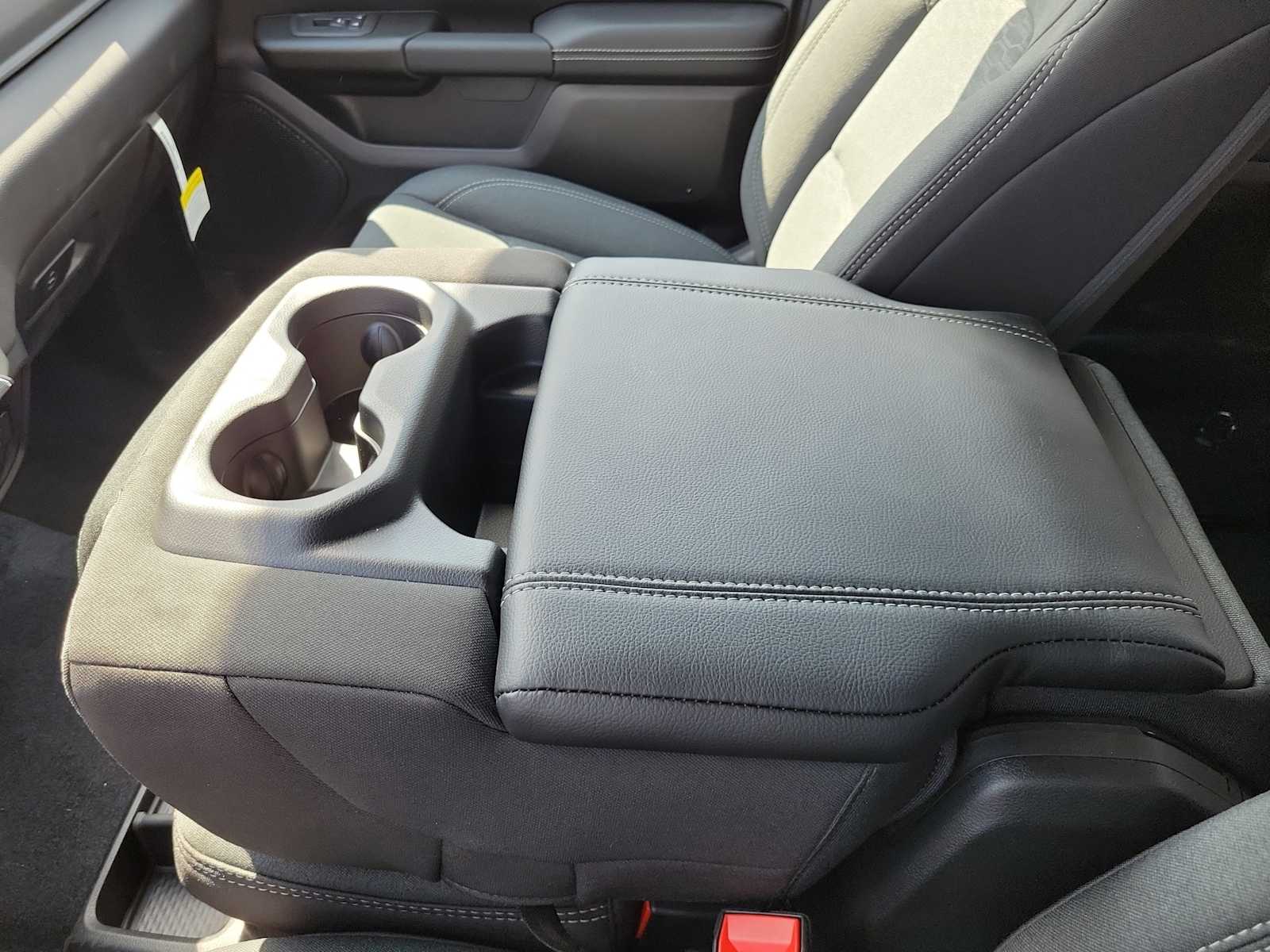 Thumbnail: 2025 RAM 1500 - 16