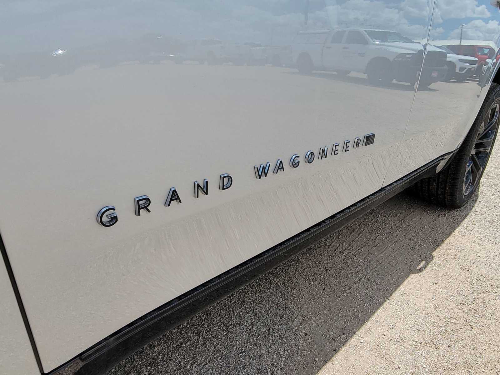 2024 Jeep Grand Wagoneer Obsidian 7