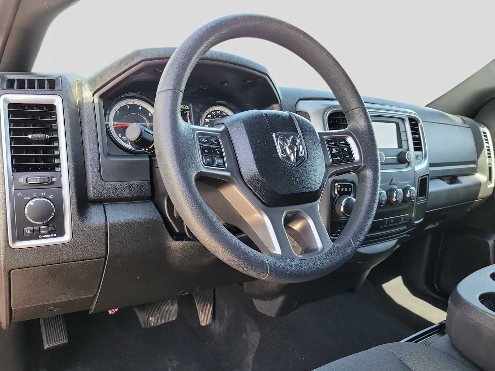 Thumbnail: 2024 RAM 1500 Classic - 2