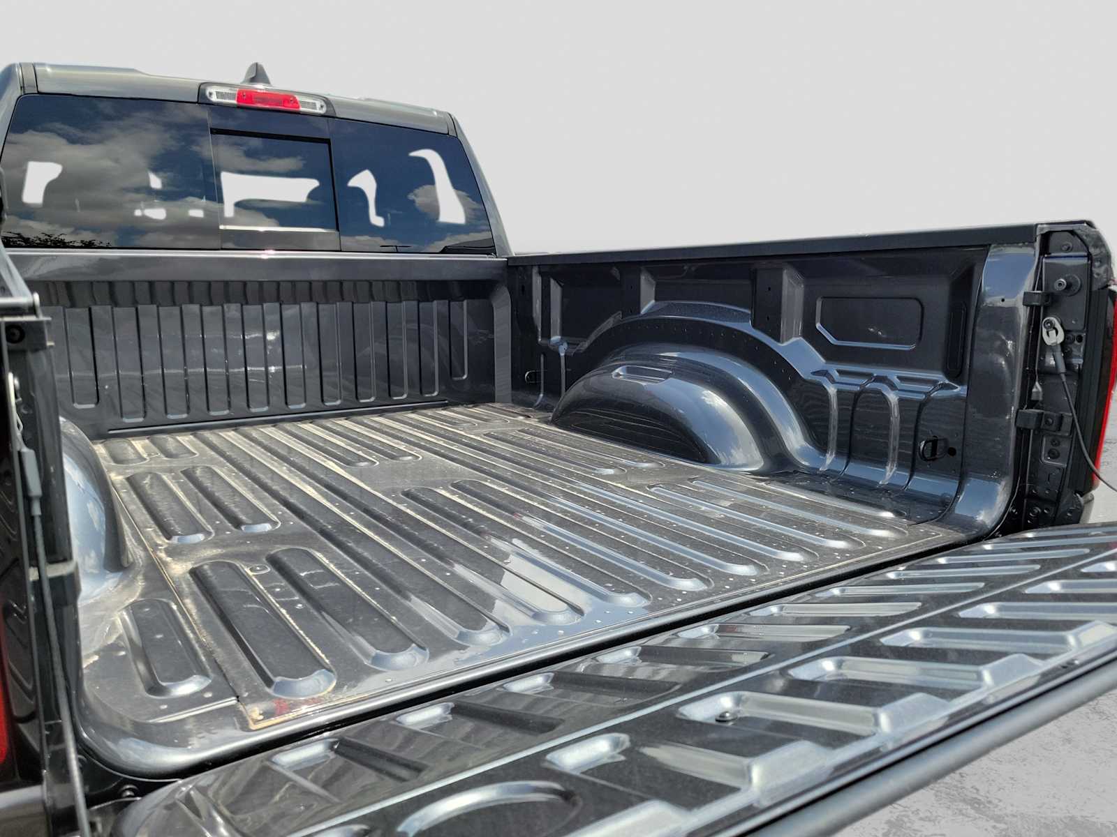 Thumbnail: 2026 RAM 1500 - 19