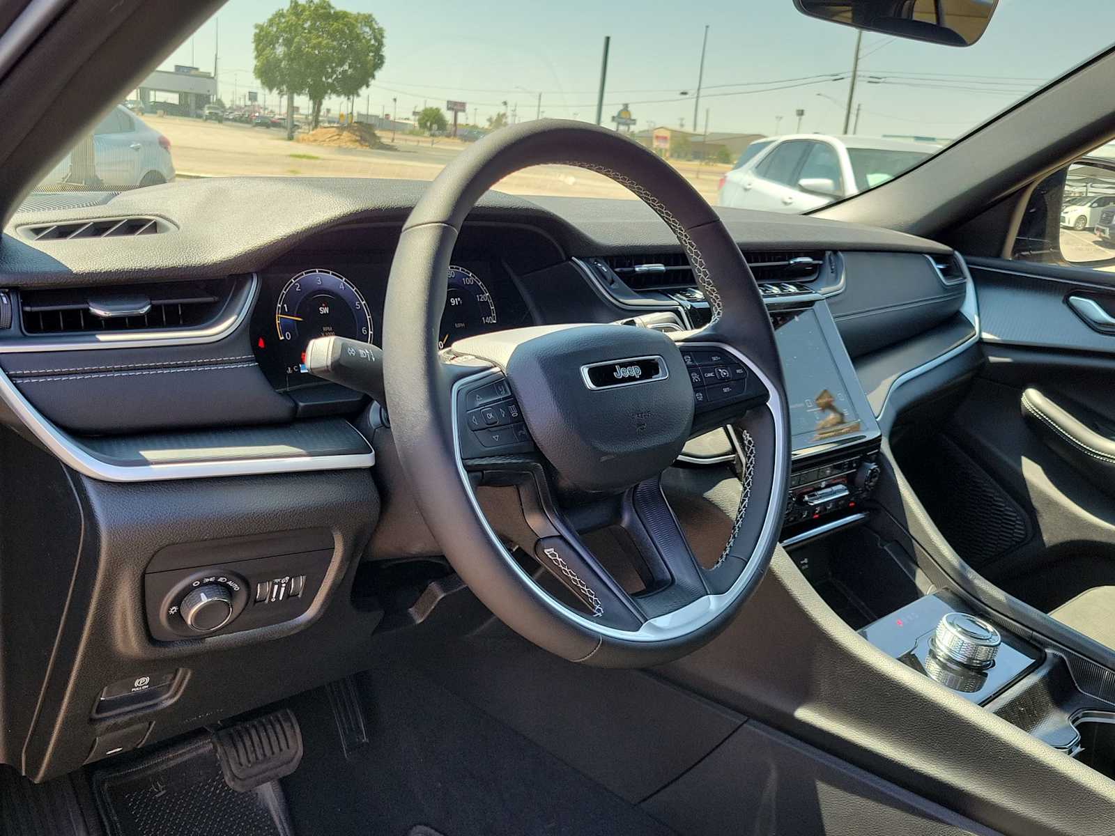 Thumbnail: 2025 Jeep Grand Cherokee - 2