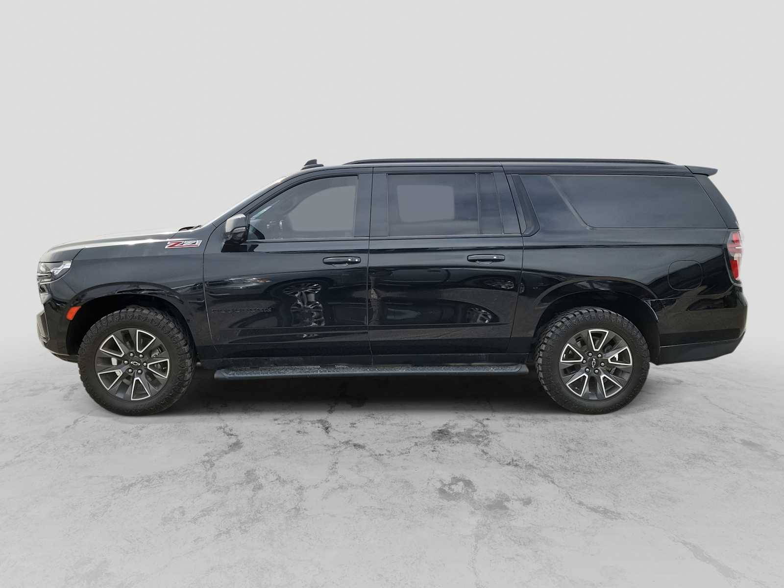 Thumbnail: 2021 Chevrolet Suburban - 3