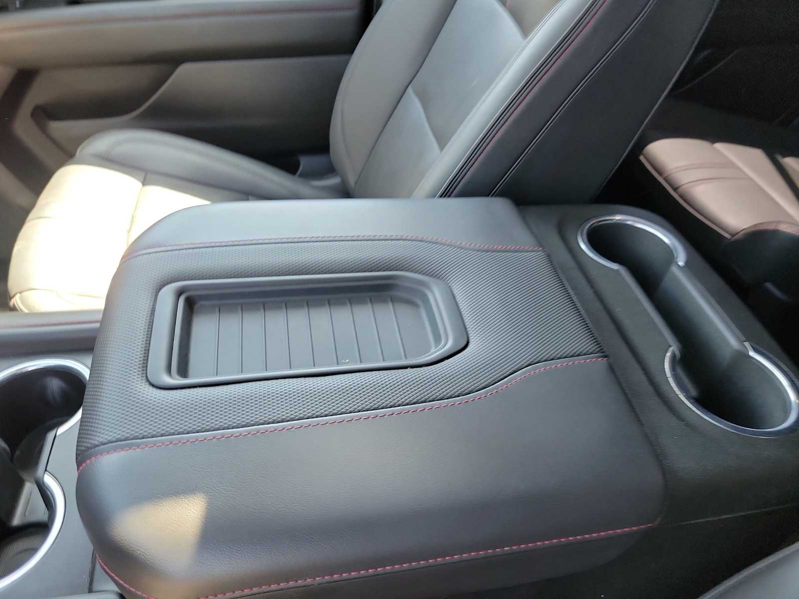 Thumbnail: 2023 Chevrolet Tahoe - 16