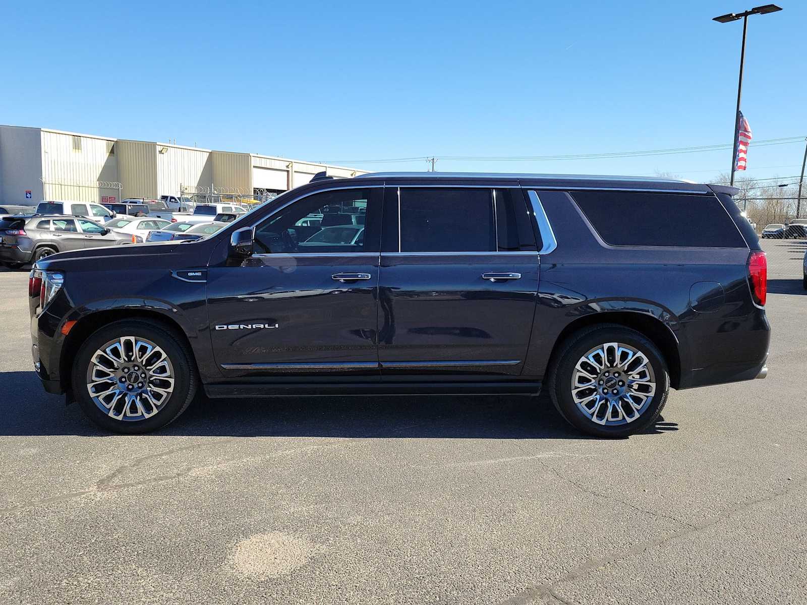 Used 2023 GMC Yukon XL Denali Ultimate with VIN 1GKS2KKL0PR161870 for sale in Midland, TX