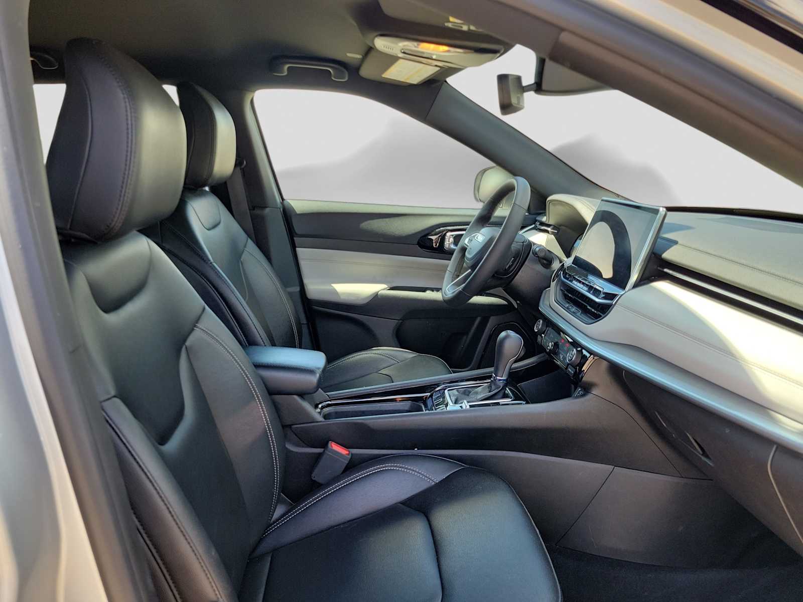 Thumbnail: 2025 Jeep Compass - 14