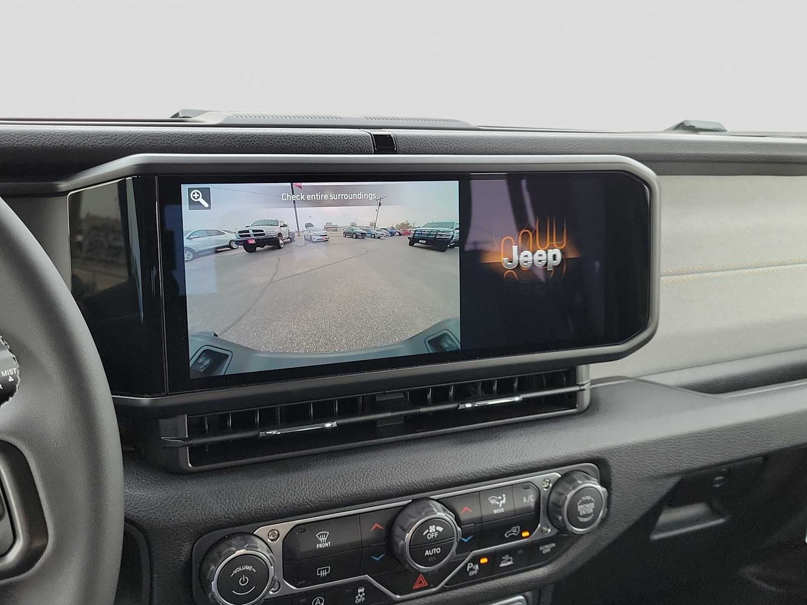 Thumbnail: 2026 Jeep Gladiator - 20