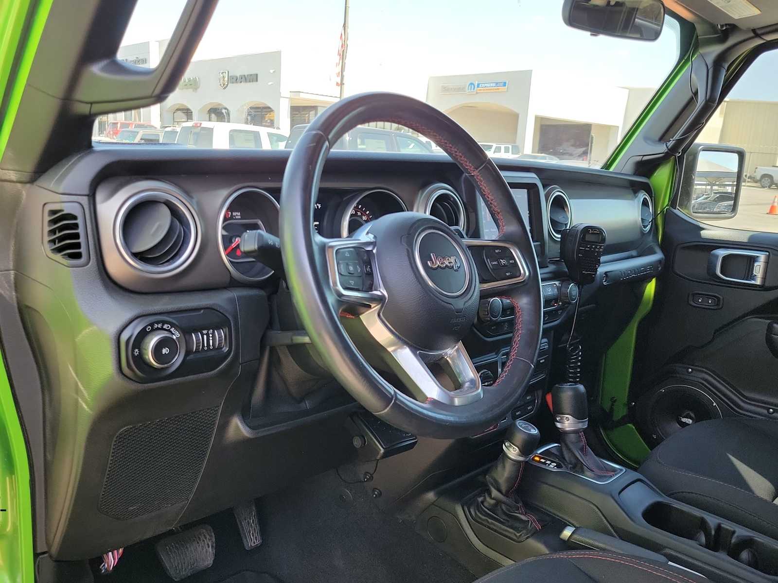 2018 Jeep Wrangler Unlimited Rubicon photo 2