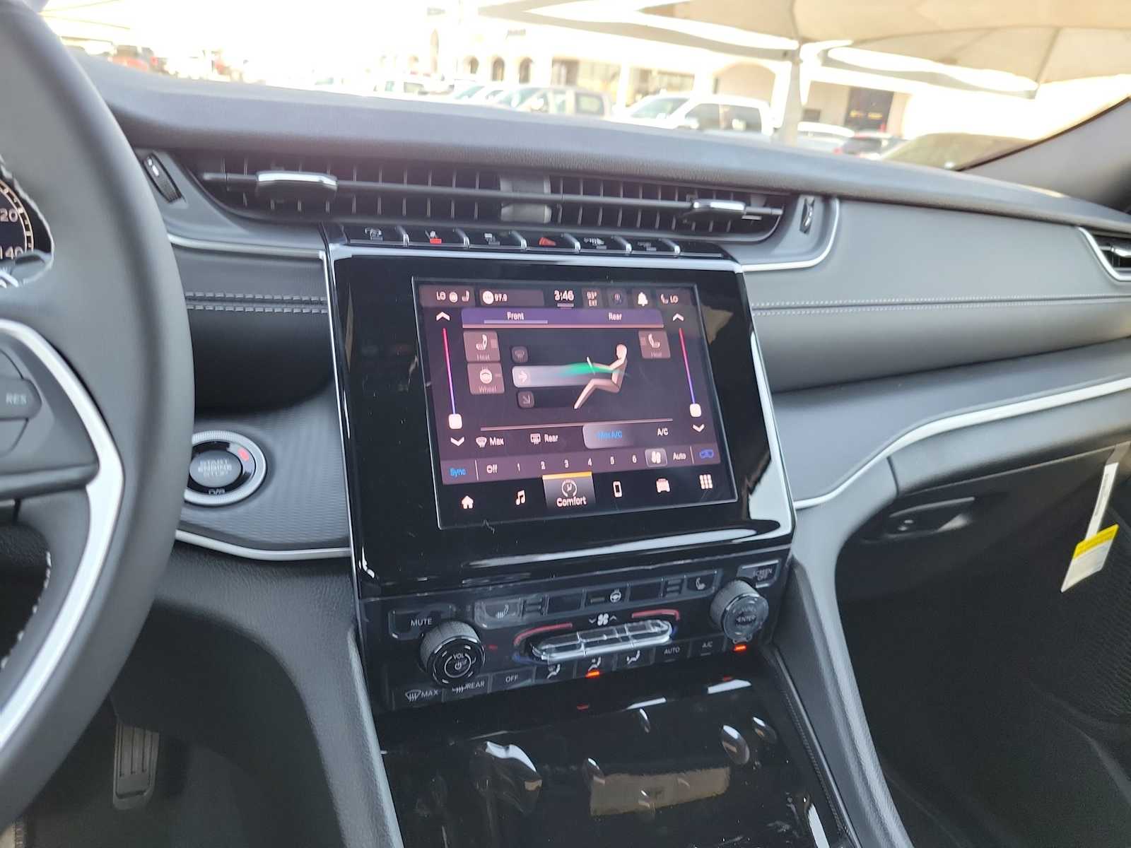 Thumbnail: 2025 Jeep Grand Cherokee - 21