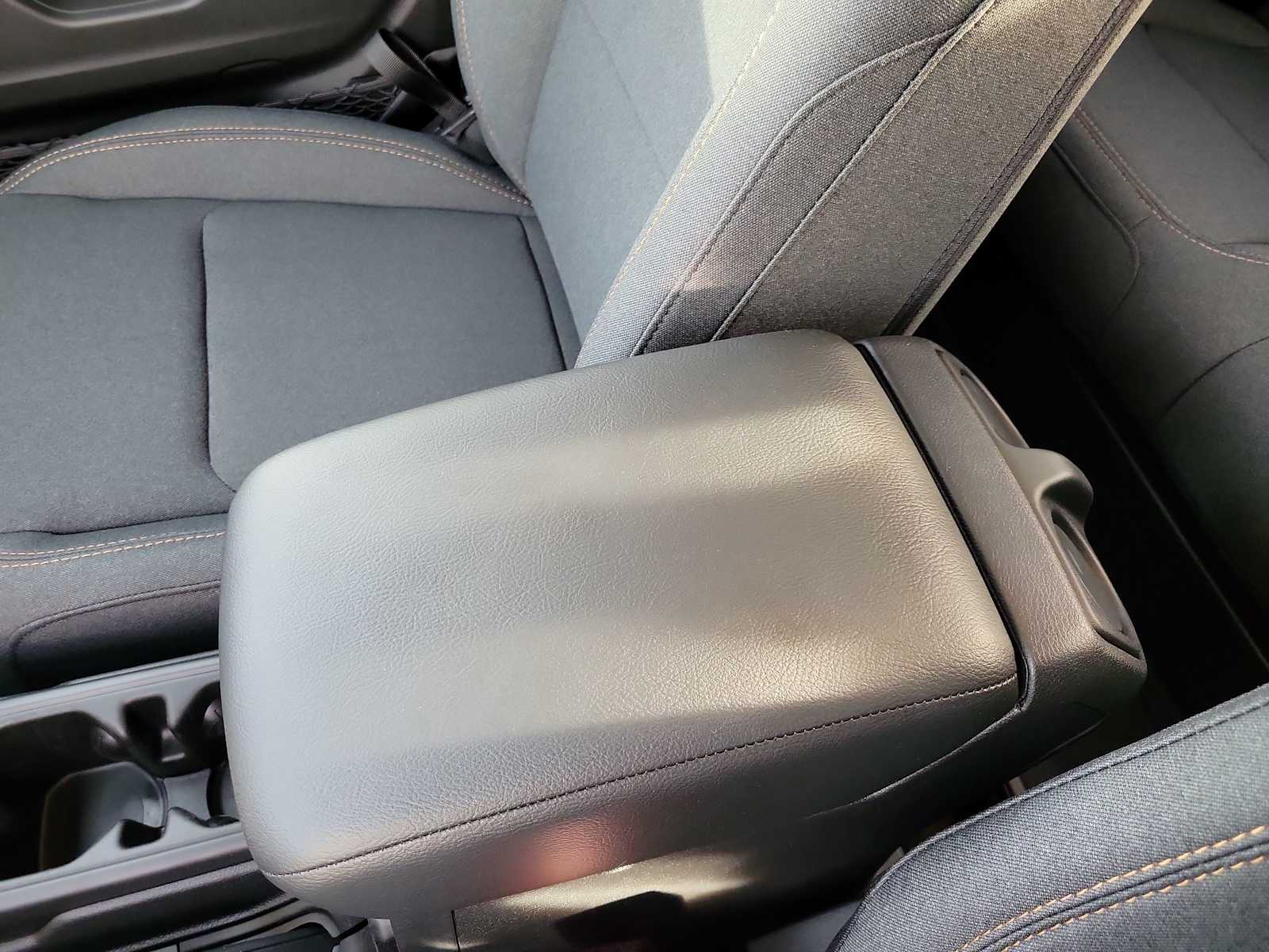 Thumbnail: 2026 Jeep Gladiator - 16