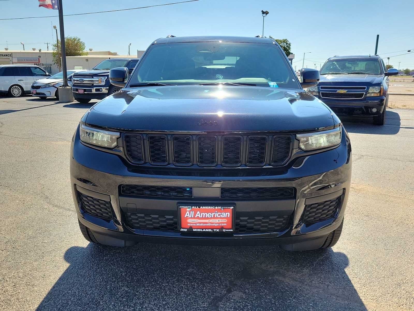 Thumbnail: 2025 Jeep Grand Cherokee - 6