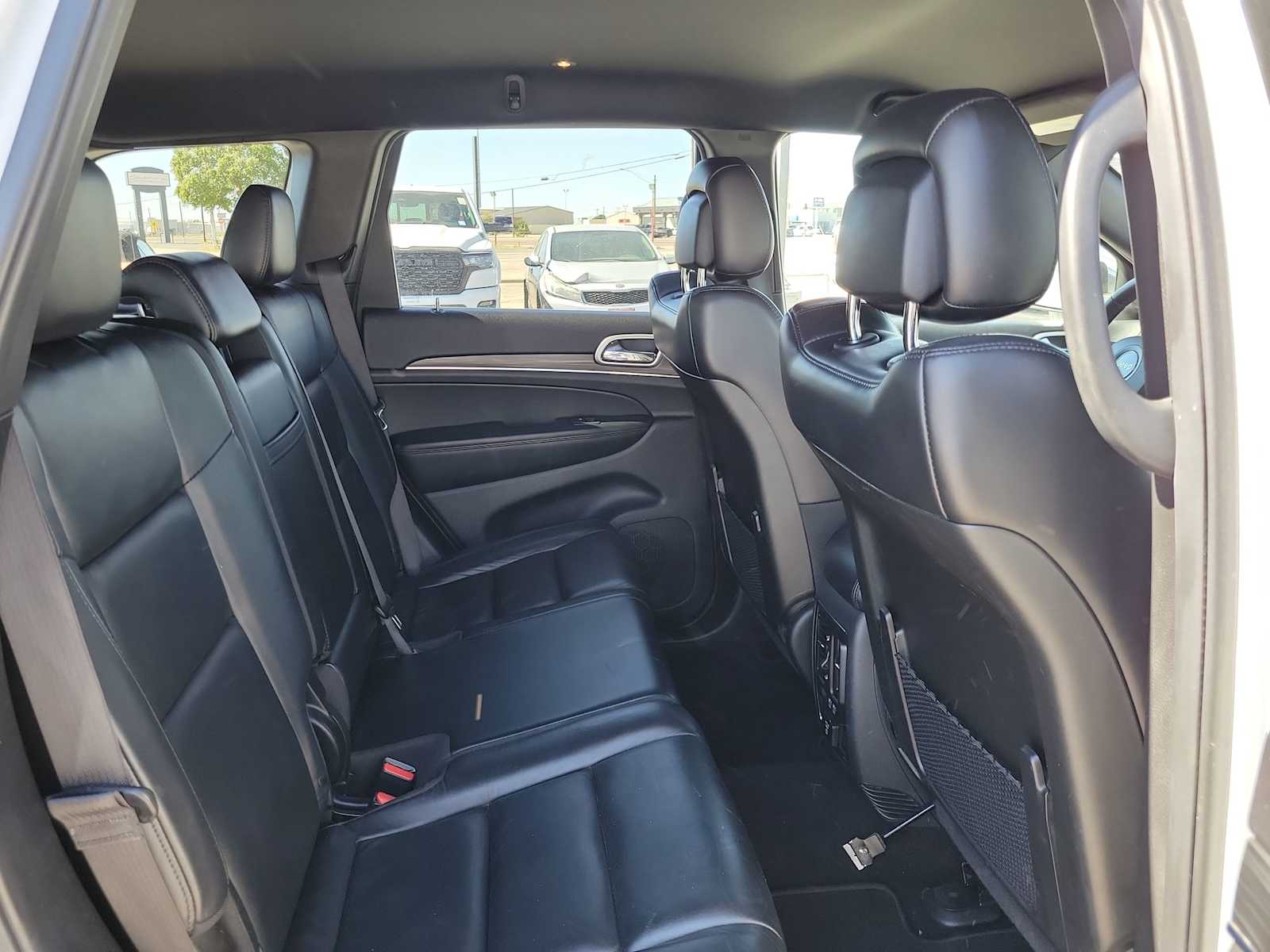 Thumbnail: 2019 Jeep Grand Cherokee - 13