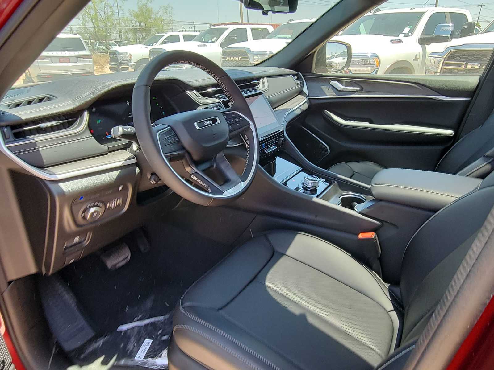 Thumbnail: 2024 Jeep Grand Cherokee - 7