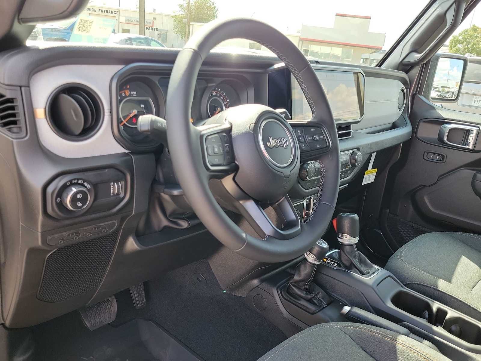 Thumbnail: 2025 Jeep Gladiator - 2