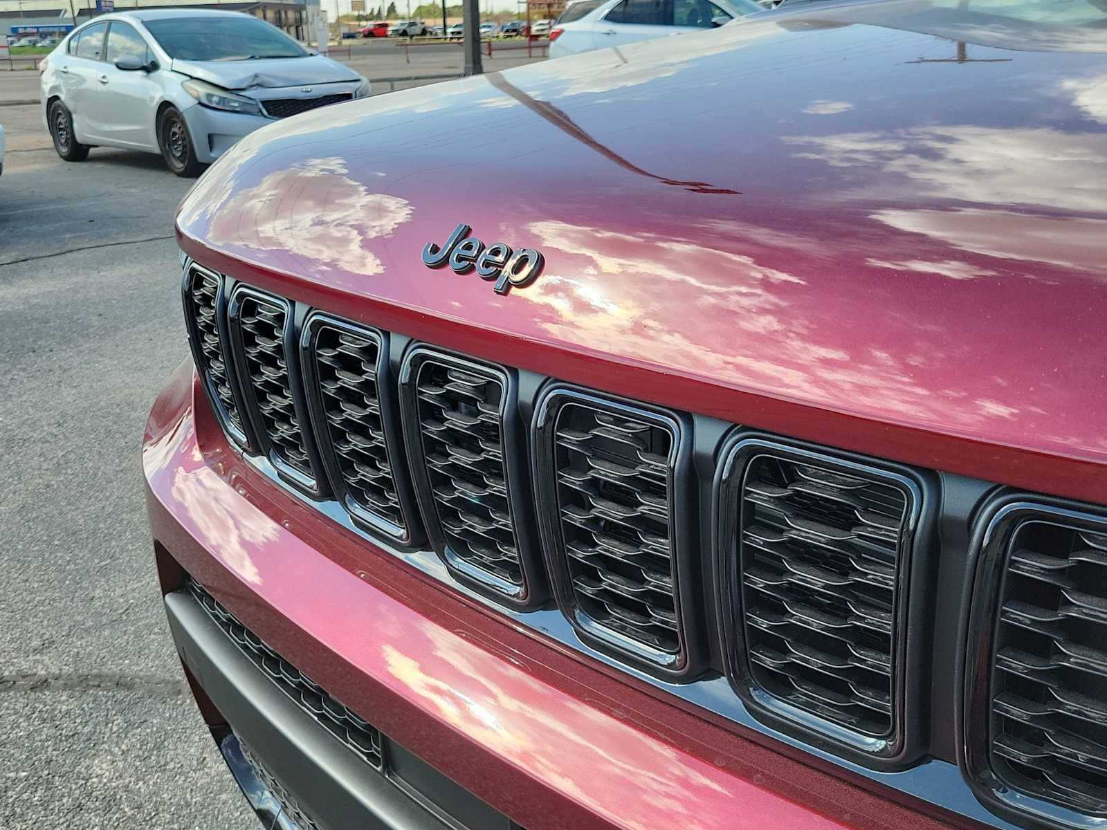 Thumbnail: 2025 Jeep Grand Cherokee - 9