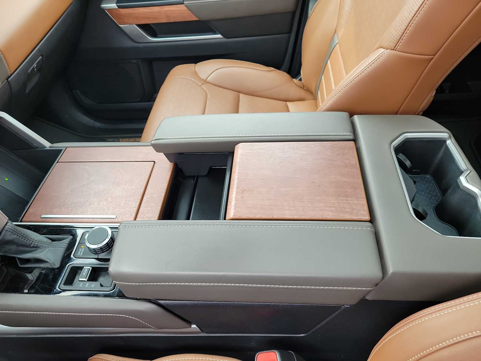 Thumbnail: 2024 Toyota Tundra - 16