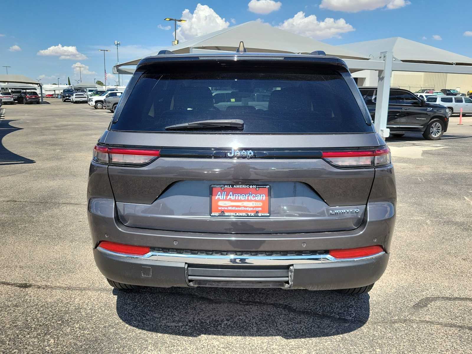 Thumbnail: 2022 Jeep Grand Cherokee - 5