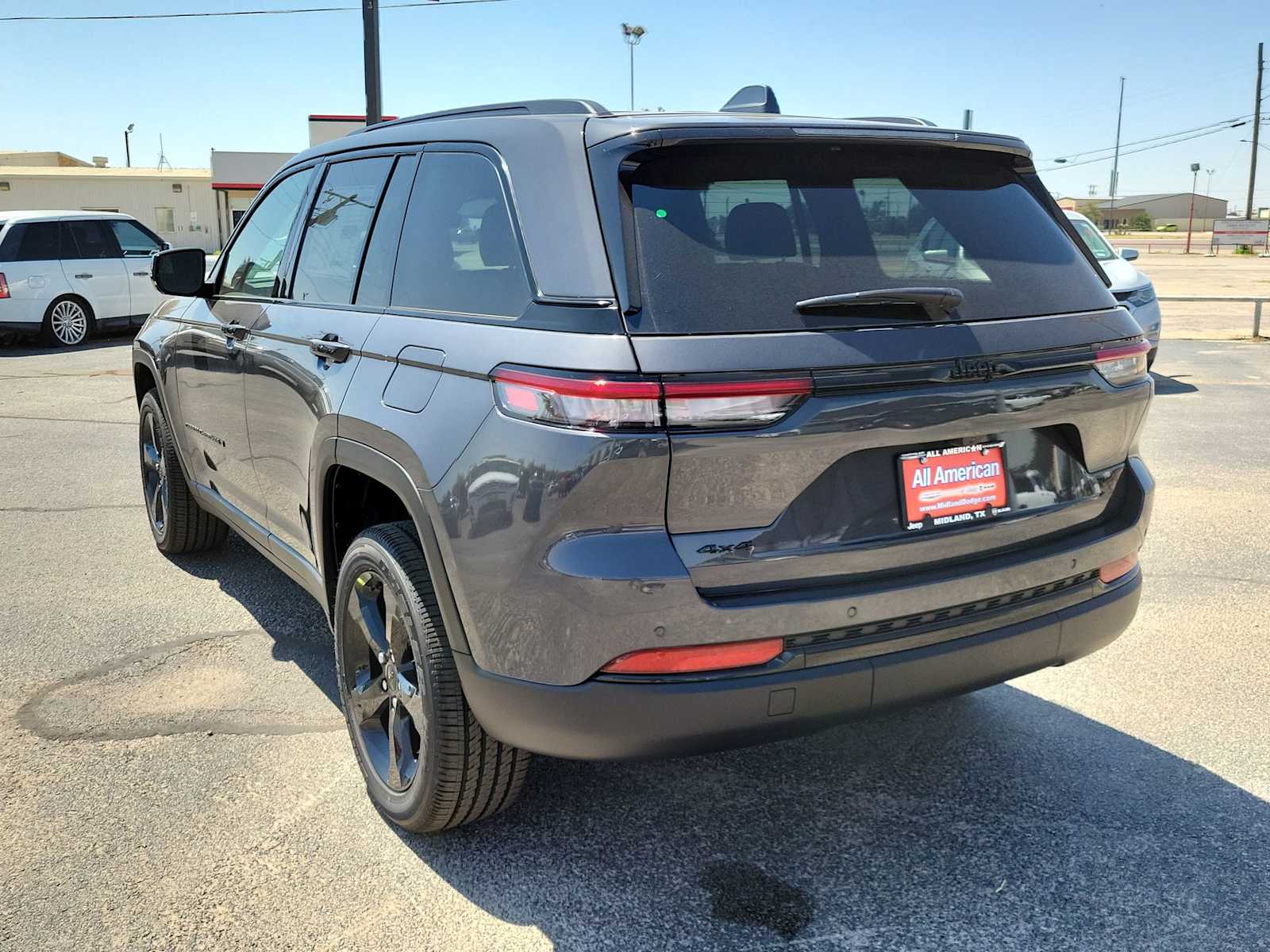 Thumbnail: 2025 Jeep Grand Cherokee - 4