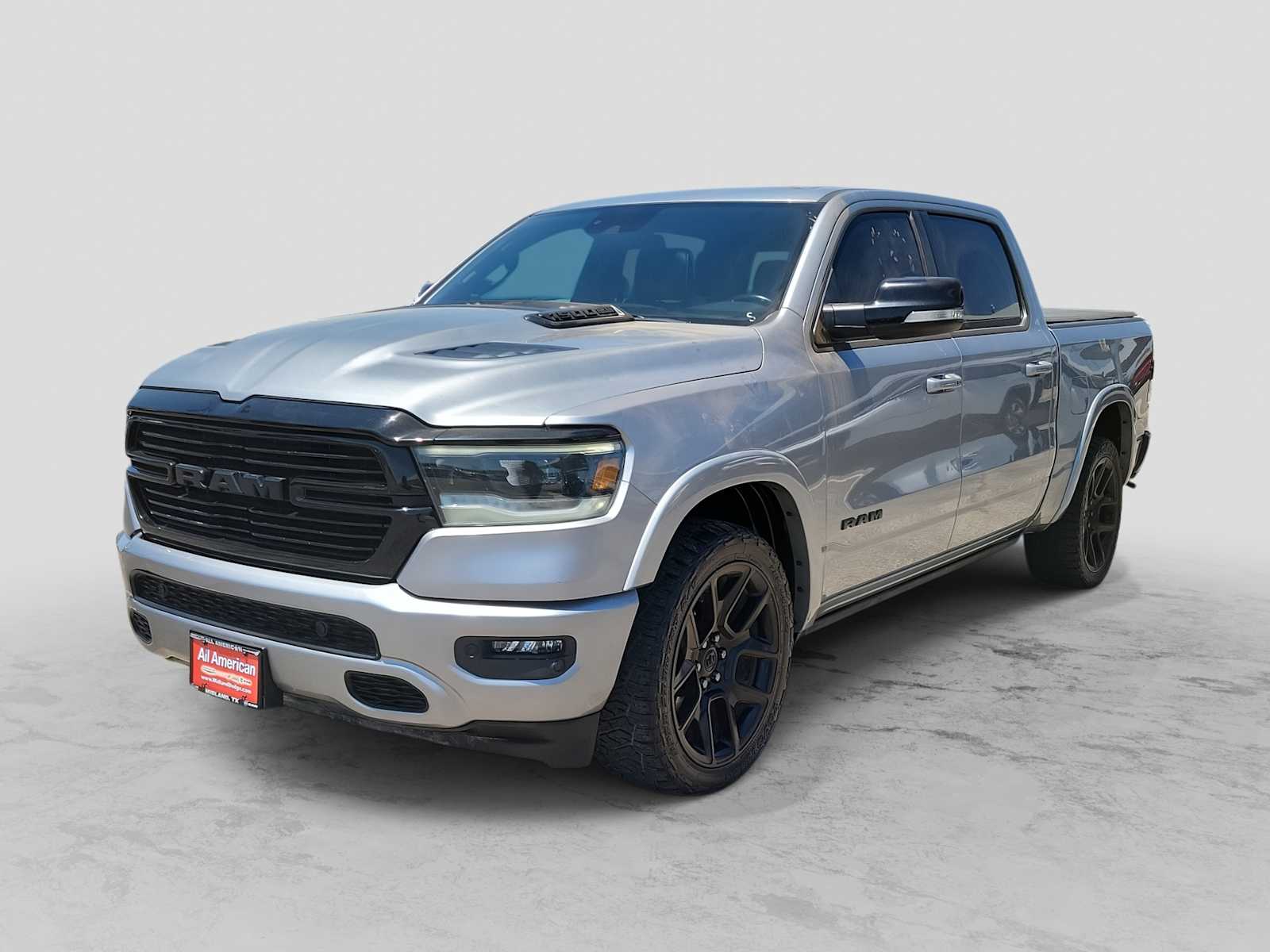 2021 RAM 1500 Laramie 4x4 Crew Cab 5'7's photo