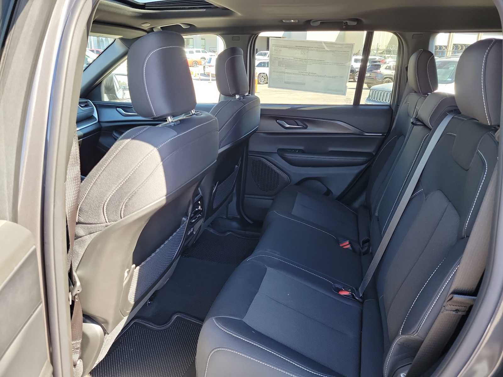 Thumbnail: 2025 Jeep Grand Cherokee - 12